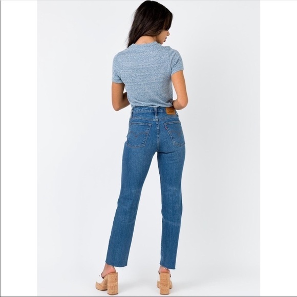 Levi’s Wedgie Fit Straight Leg Jeans Raw Hem 26 - Picture 2 of 11